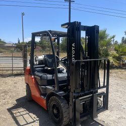 Toyota Forklift 
