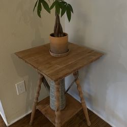 Early 1900’s Parlor Table