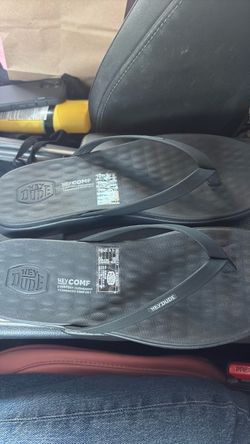 Hey Dude Women Sandles
