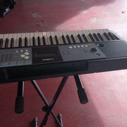 Yamaha Key Board Like New