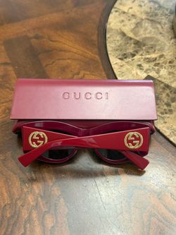 Gucci Sunglasses great condition sunglasses for women $350
