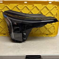 Kia carnival right headlight 2025 2026