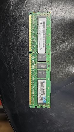 8GB Micron MT18JSF1G72PZ-1G6D1