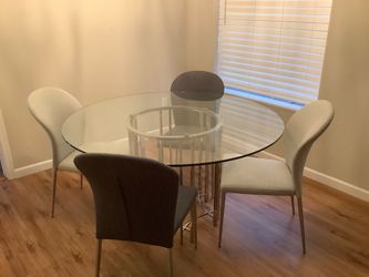 Havertys Furniture Glass Round Dining Table Linen Chairs