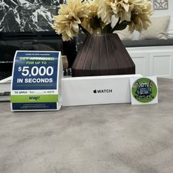 40mm Apple Watch SE 2nd Gen GPS + Cellular 