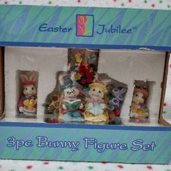 Easter Jubilee 3 Pc Figurine Set / Kmart  Birdhouse & Bench Bunny Parents & Kids