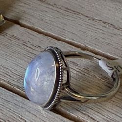Brand new silver 925  natural  moonstone  Vintage style  Size 6.5 adjustable