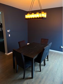 Faux marble dining table with 5 chairs like new