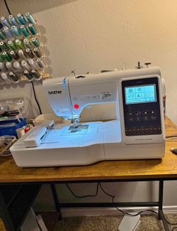Brother se700 sewing and embroidery machine
