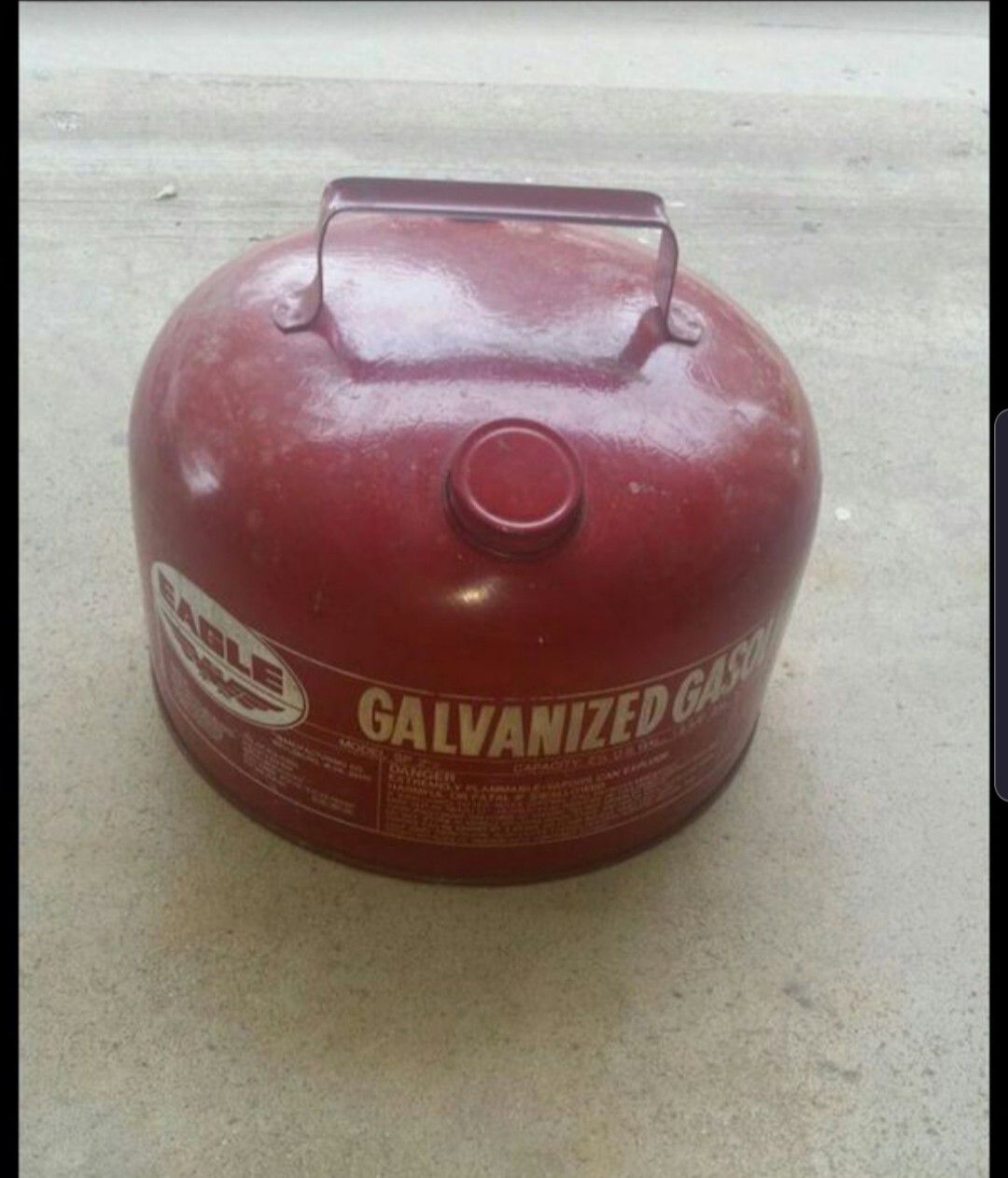 Buy this vintage 2 gallon gallon galvanized gas can perfect for small boat. Fishing season is here.