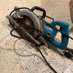 Makita Circular Saw