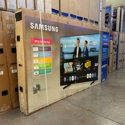 Samsung QLED 85 inch 4K Smart TV with HDR with Store Warranty and Financing Available