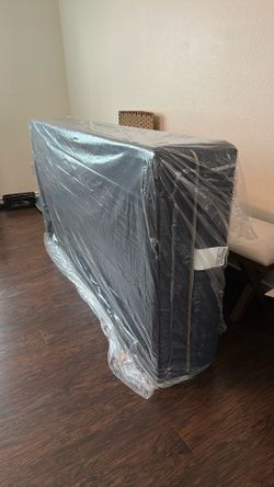Box Spring (fits 1 King or 2 Twin XL)