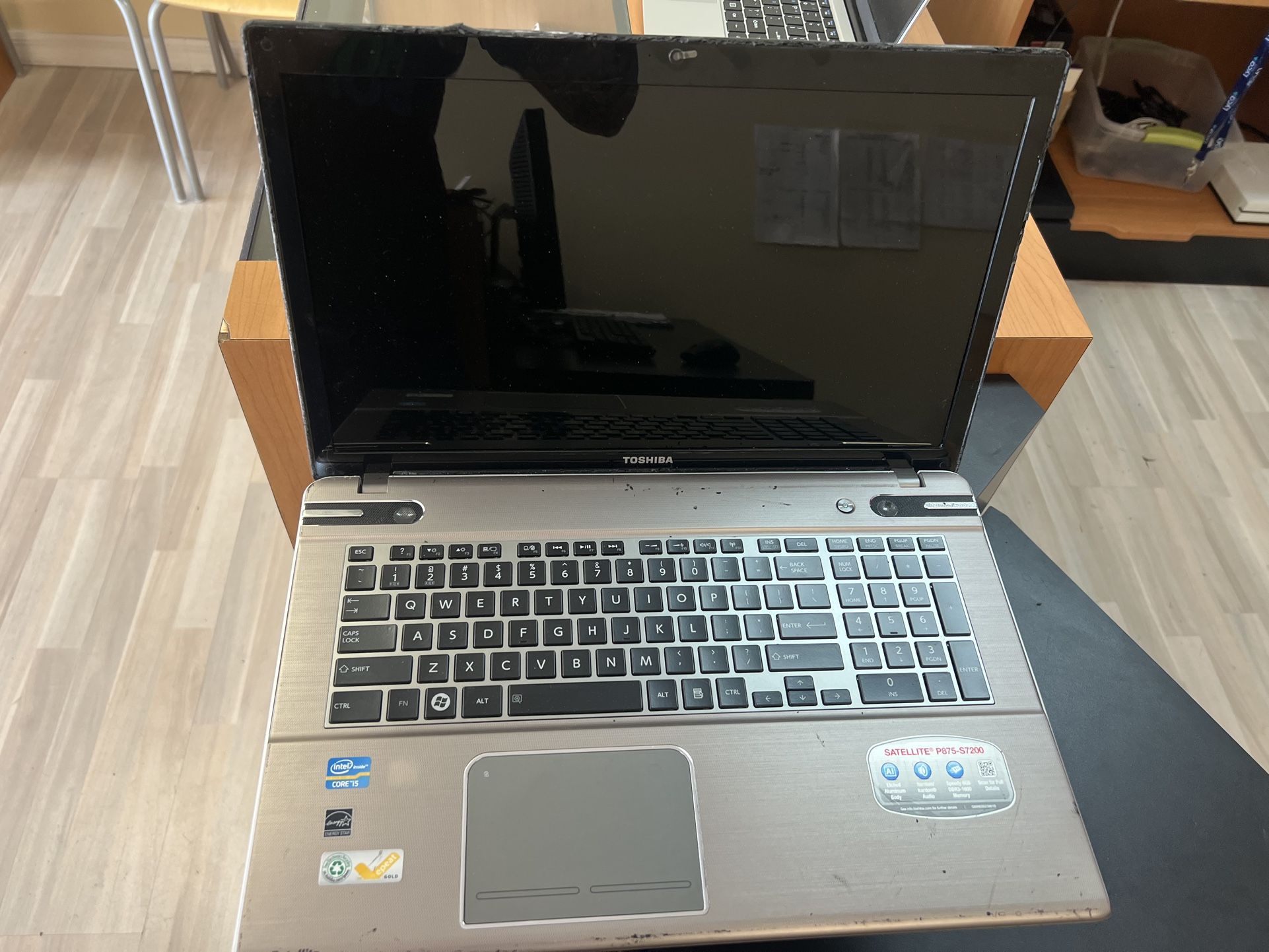 Toshiba Satellite P875-S7200