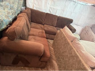 Brown couch good condition clean we sell all the time delivery $40 local