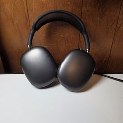Airpod Max's 300 OBO