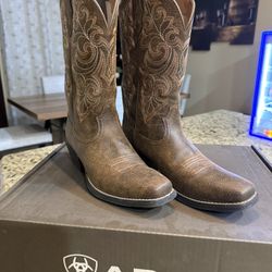 Women’s Ariat Boots Sz8