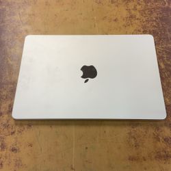 Apple 8GB Ram And 500GB Storage M2 MacBook Air