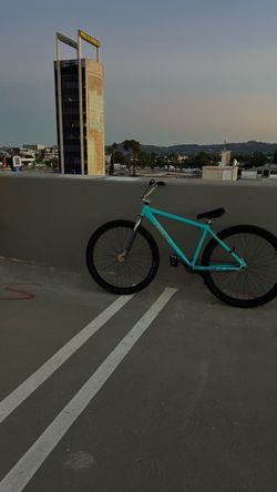 Throne Tiffany 29er (not free)
