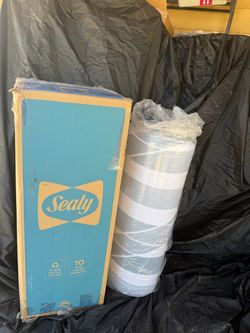 Twin mattress Sealy Dreamlife 12” Foam Mattress-in-a-Box, Twin, SealyComfort Gel Memory Foam, SealySupport Transition Foam, Surface-Guard Technology m