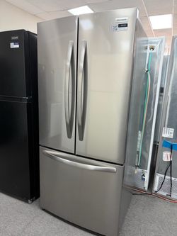 Refrigerator 3 doors 32” width