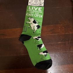 Primitives by Kathy Cow Socks Live Life Like Someone Left The Gate Open NWT OS