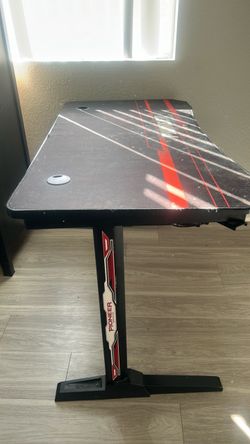 Gaming desk