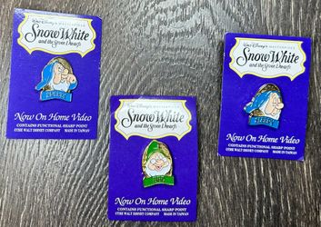Vintage 1994 Disney Princess Collector Pins 