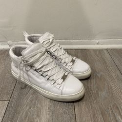 Balenciaga arena’s