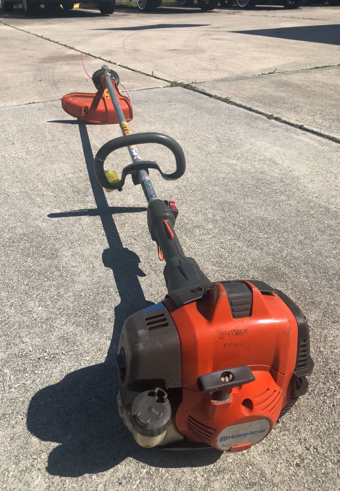 Husqvarna weed eater 525 LST