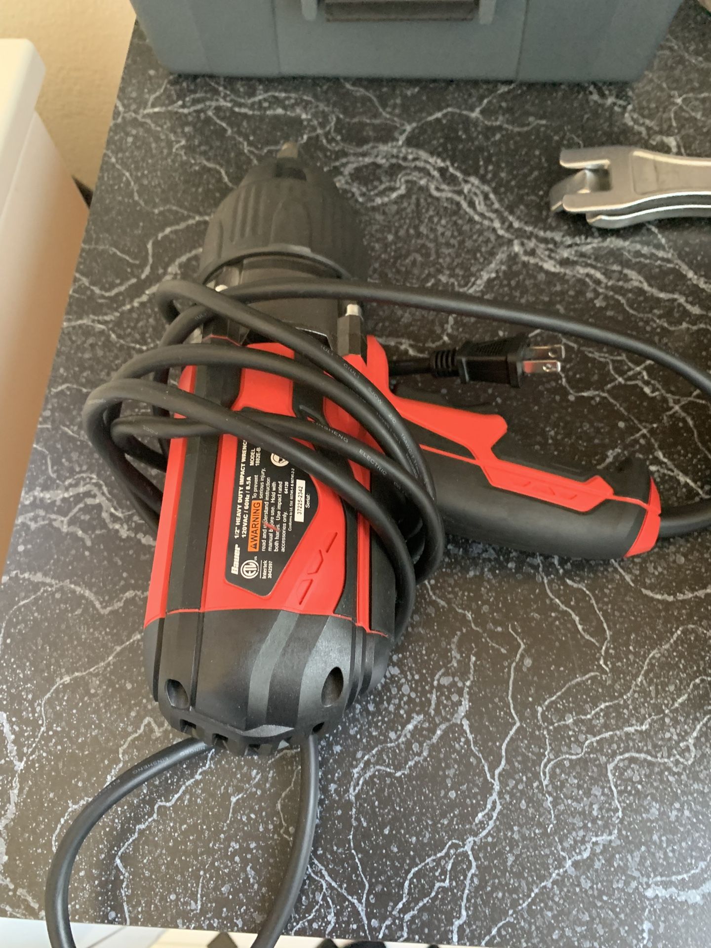 BAUER 8.5 Amp, 1/2 in. Impact Wrench