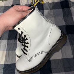 Dr. Martens Women's White Boots (30011)45