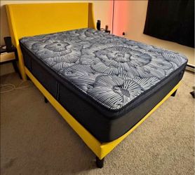 Queen Size Bed Frame With Serta Perfect Sleeper Mattress