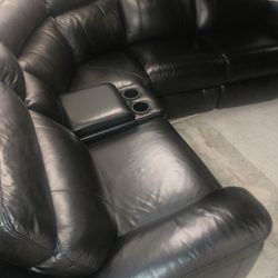 SECTIONAL LEATHER RECLINER MANUAL BLACK COLOR.. DELIVERY SERVICE AVAILABLE 🚚⚡🚚