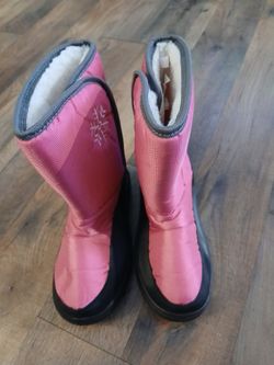 Girls Snow Boots Size 1Y