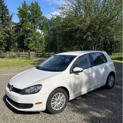 2014 Volkswagen Golf 2.5L Hatchback 4D
