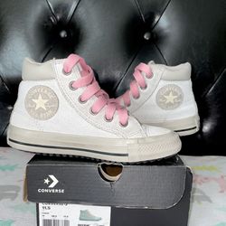 kids high top Converse size US-11.5  CM-17.5