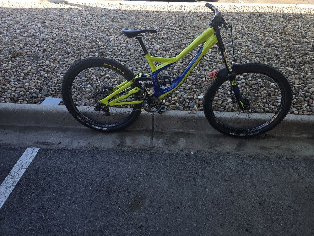 Specialized Full Suspension FSR DEMO