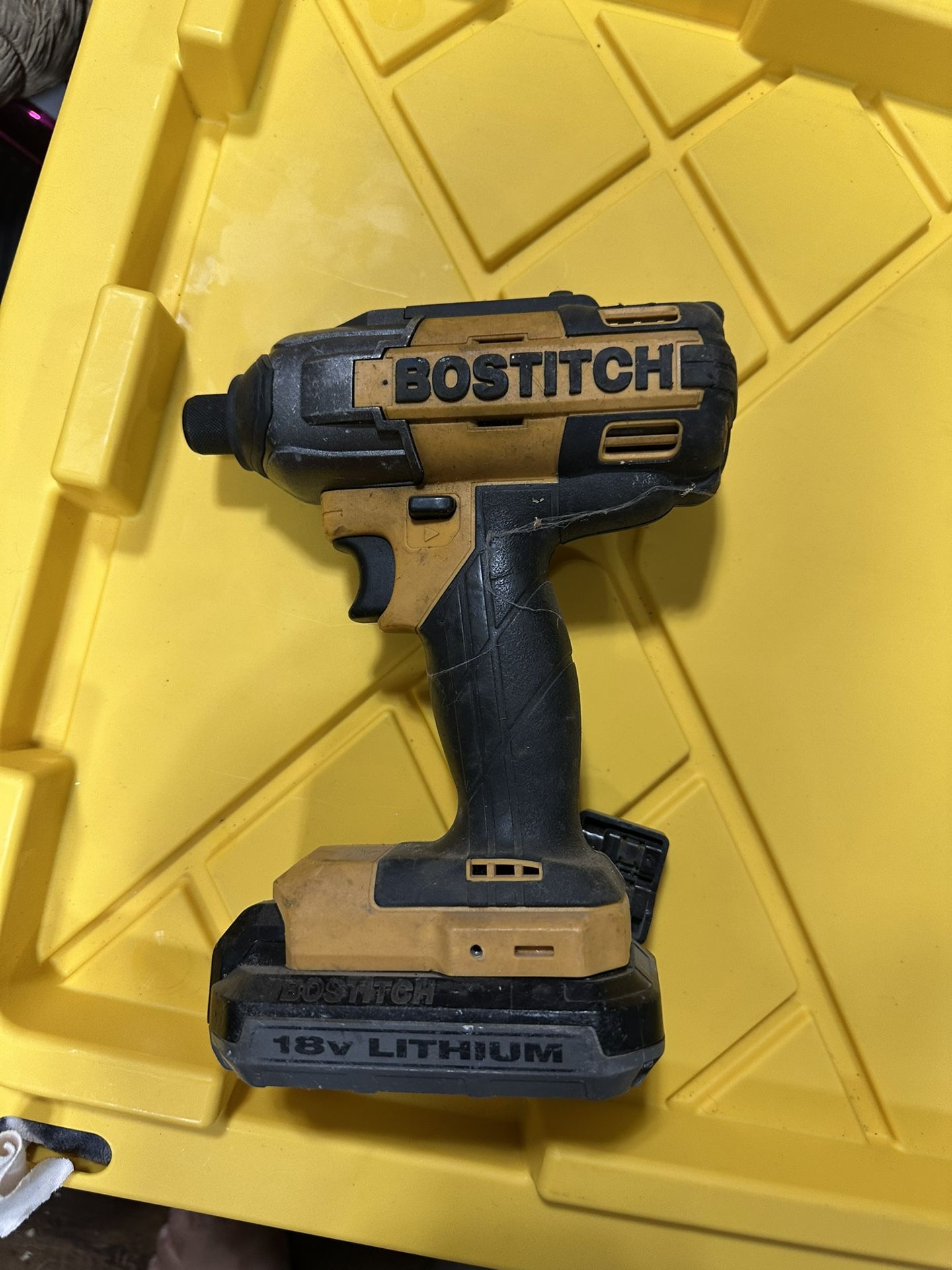 Bostitch BTC440 Impact Driver w/