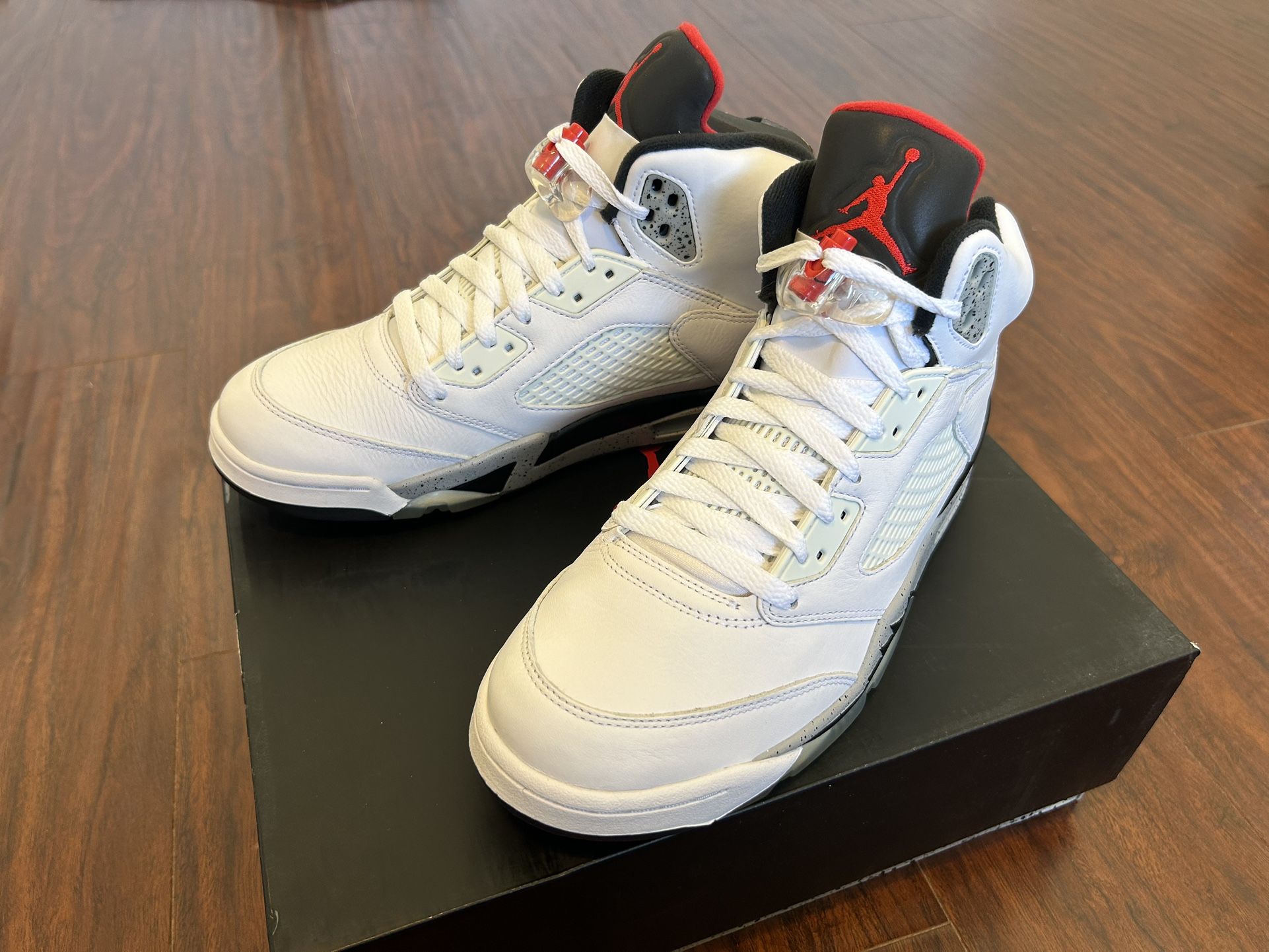 Jordan Retro 5 "Cement" Sz 9.5 *NEW*