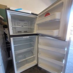 Refrigerator Frigidaire