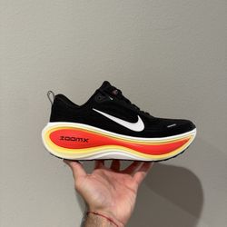 Nike Vomero Plus - Men’s Size 9.5,10, 10.5 - NEW