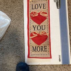 Beautiful Sigh Love You More Size 21/7,5”