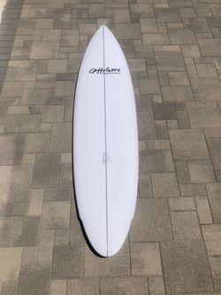 7’6” mid length twin fin Offshore surfboard