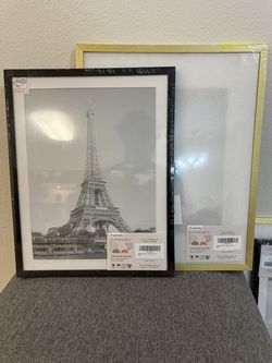 2 New Picture Frame Set