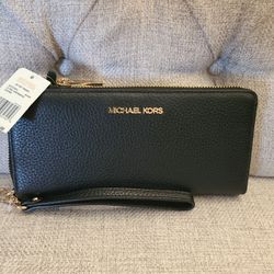 New MICHAEL KORS WALLET