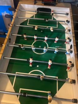 Fooseball ball table