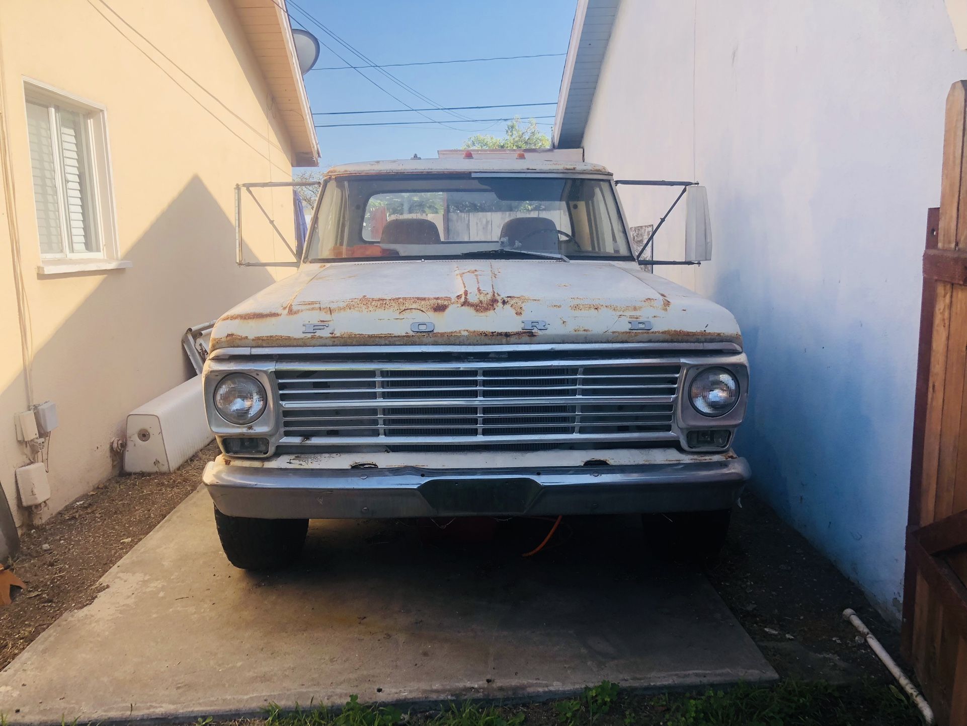 Ford F350 - sold with bill of sale