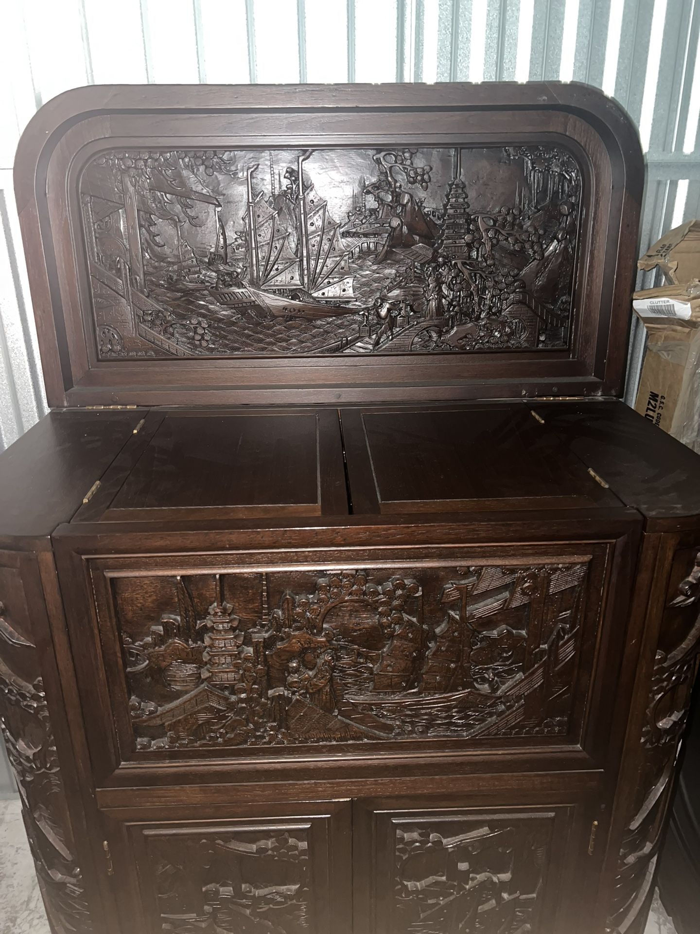 Beautiful Antique Chinese Bar/Cabinet High End Value