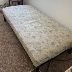 Chaise Lounge